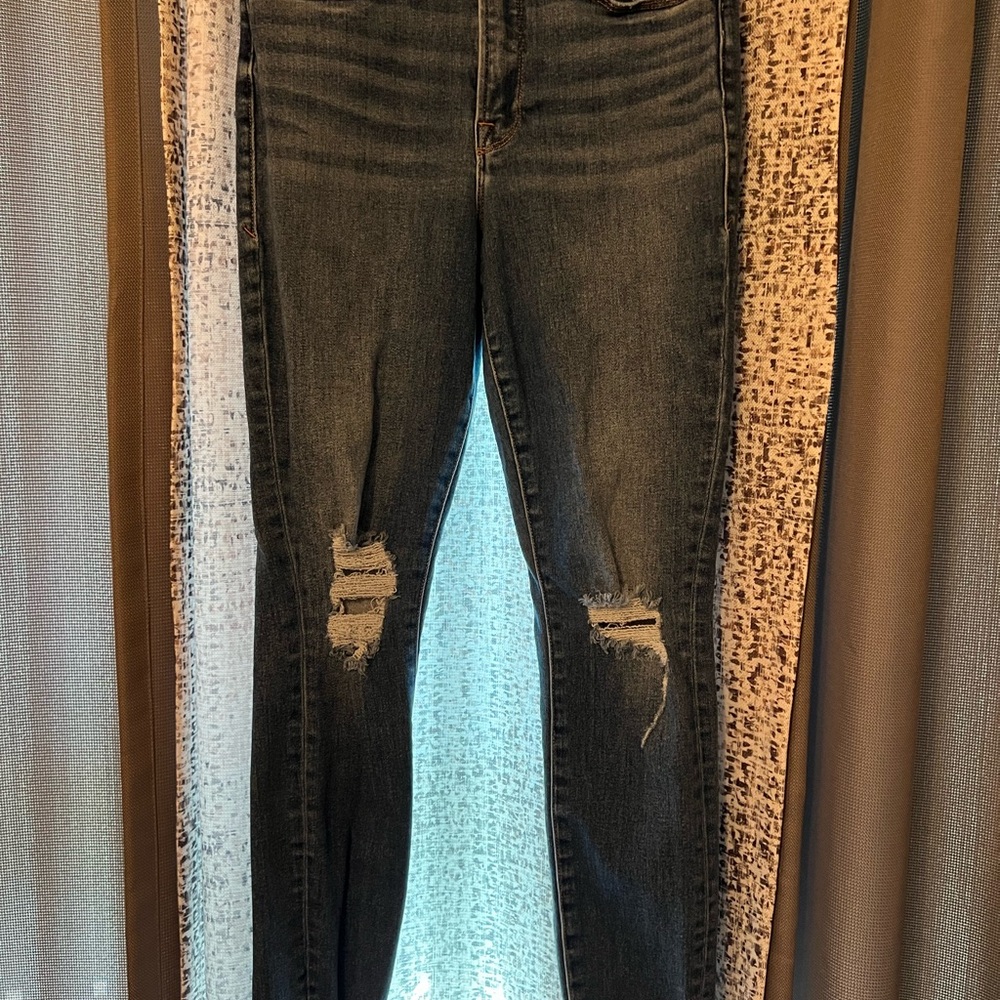 Good American Black Distressed Skinny Jeans